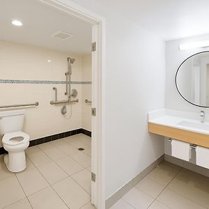 King Room Mobility Access or Non-Smoking